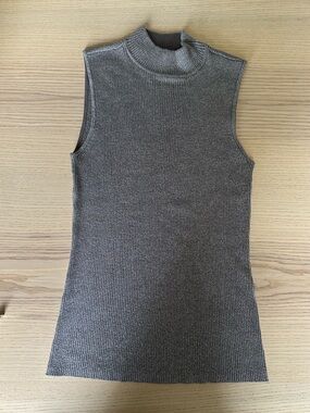 Sleeveless Ribbed Mock Neck Top - Gray Glitter Sparkle